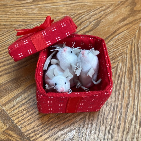 folkmanis mice in red box